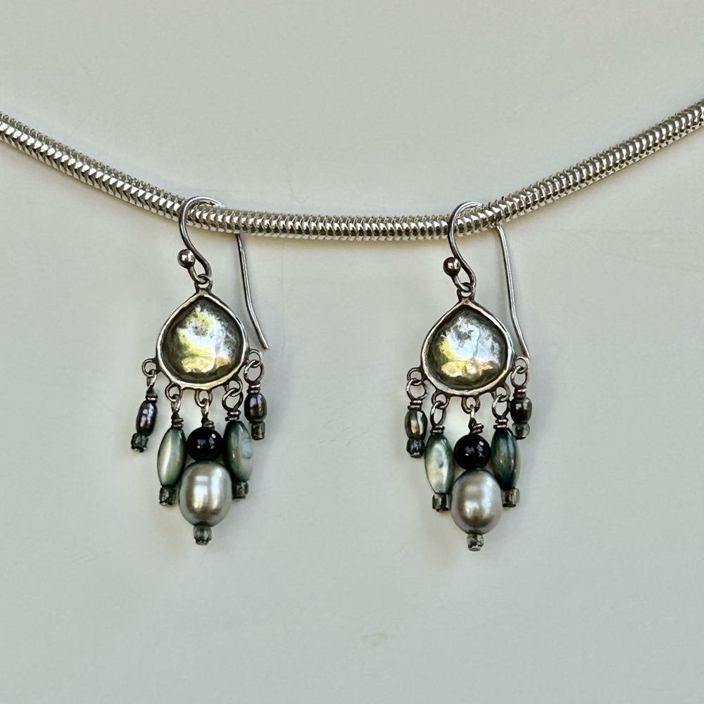 Pretty & Dainty 925 Sterling Silver & Pearl earrings SUPER FAST SHIPPING